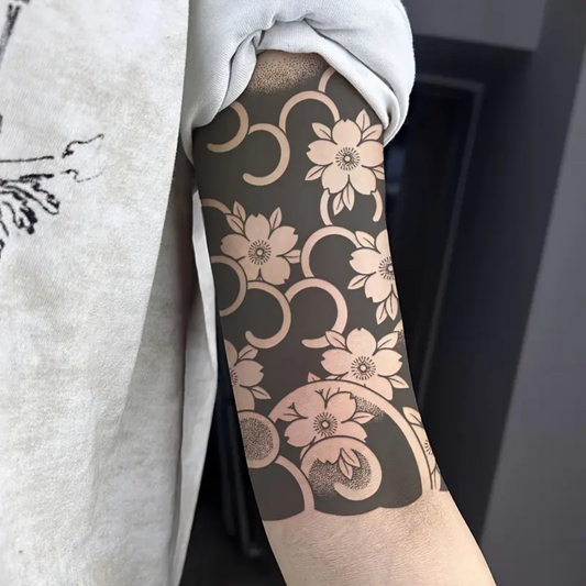 Body Art with Traditional Japanese Floral Tatto